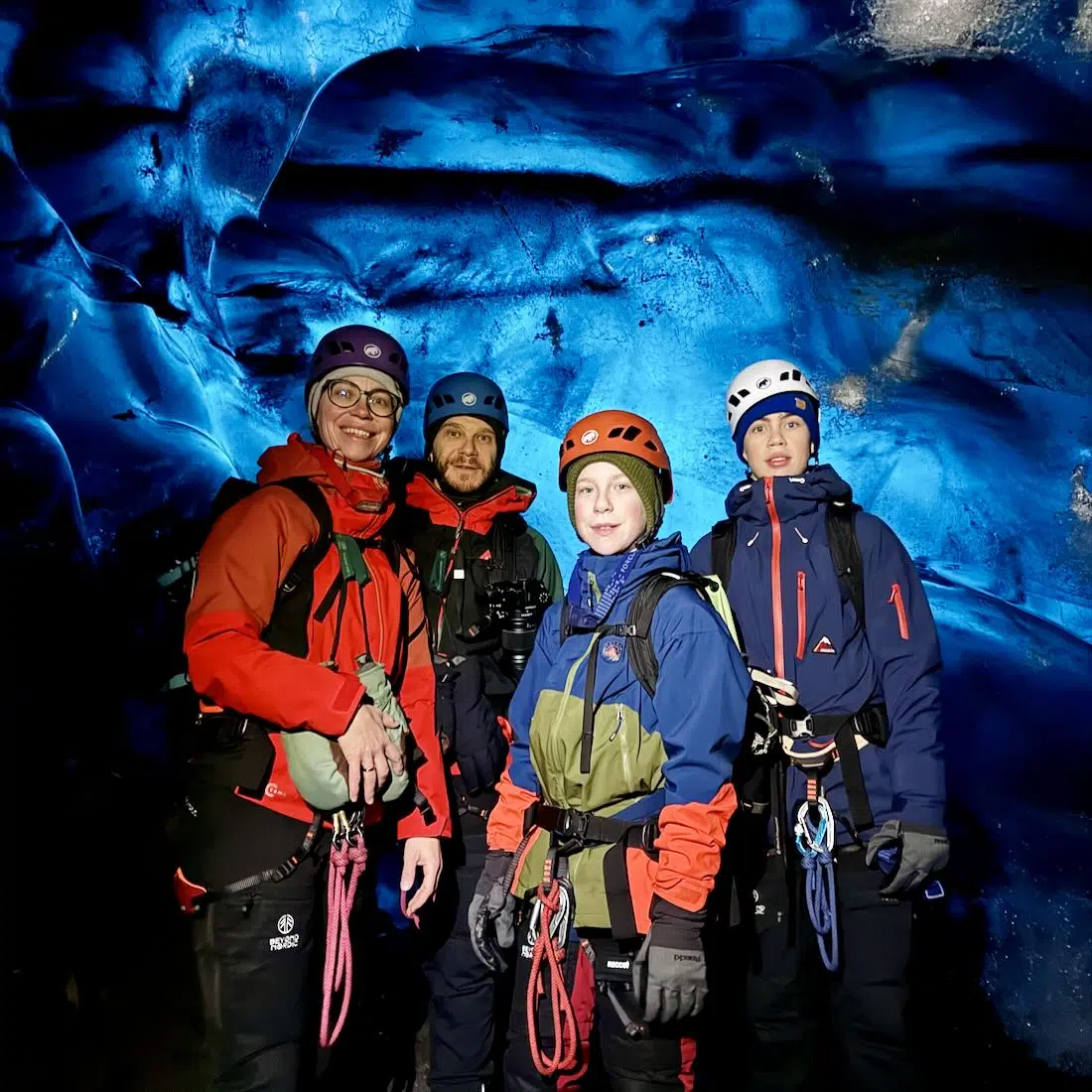 Fravely in der Blue Ice Cave