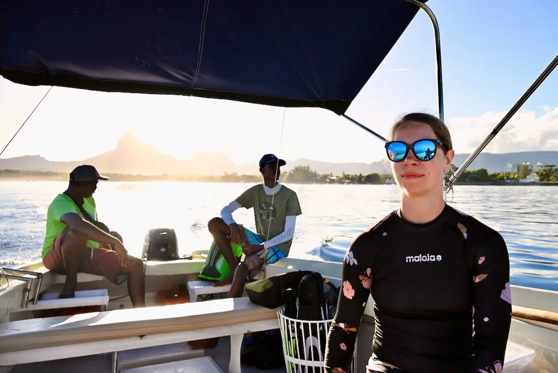 Auf dem Boot zur Delfin Tour auf Mauritius