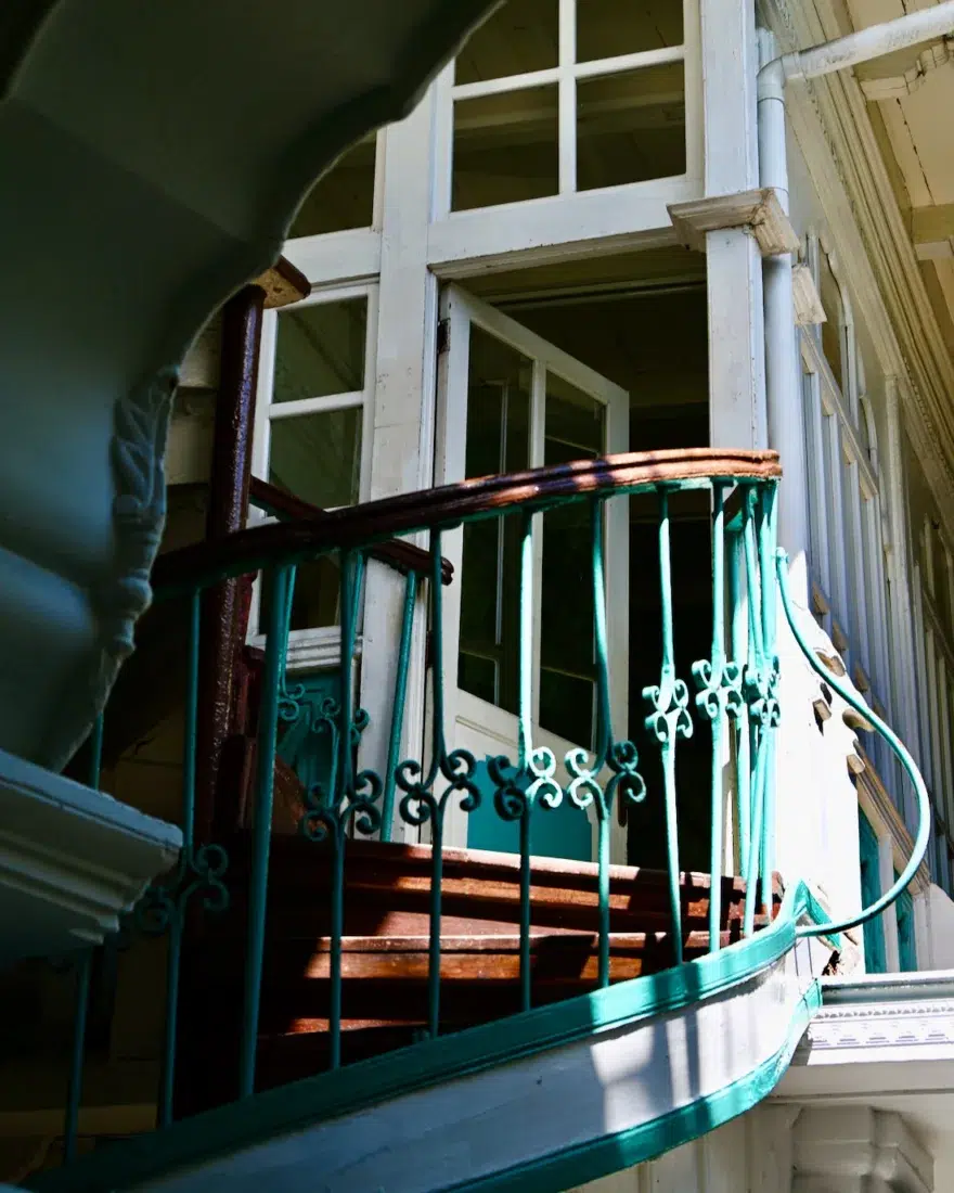 Treppe in der Moschee von Port Louis