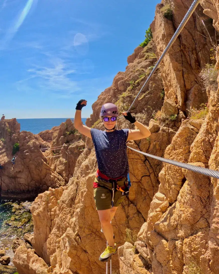 Melanie auf dem Via Ferrata Cala del Moli