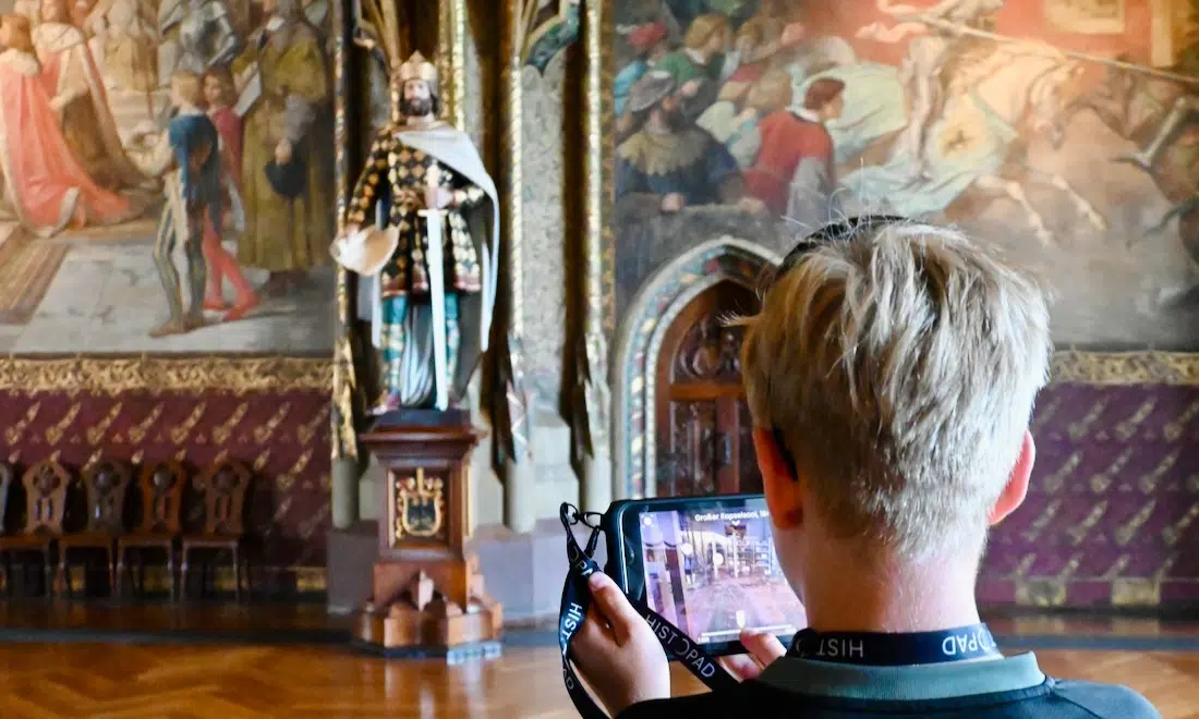 Ben mit dem Histopad in Meissen in der Albrechtsburg