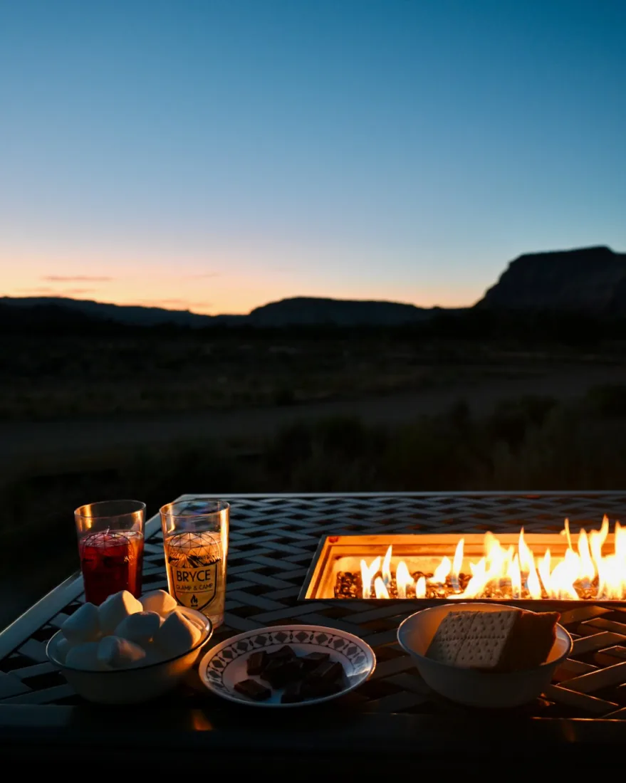 Ein gemütlicher Abend im Bryce Glamp and Camp