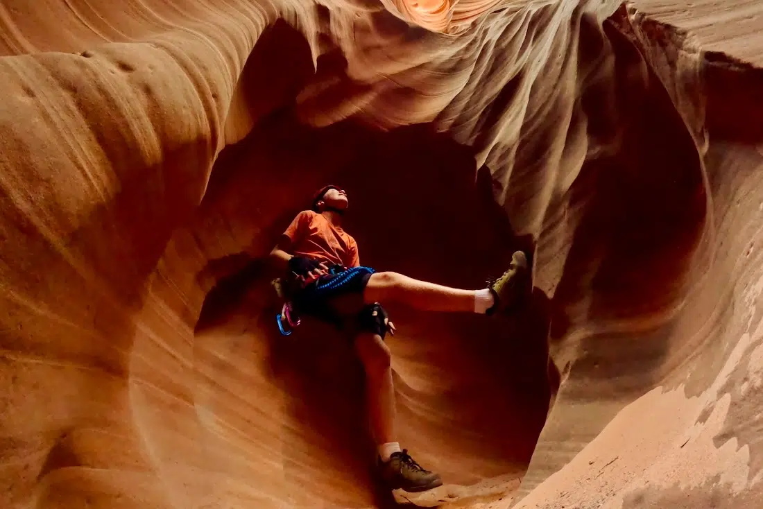 Ben steht im Antelope Canyon in Arizona USA