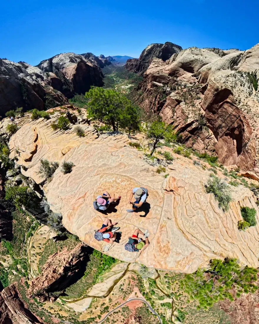 Fravely auf dem Gipfel des Angels Landng Trail