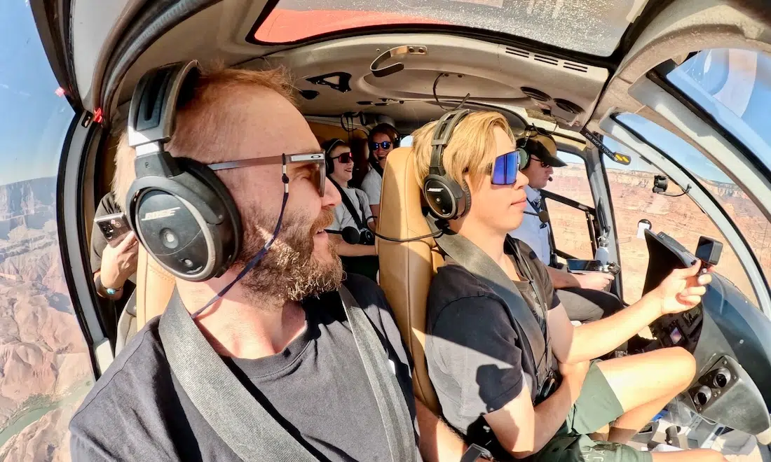 Fravely im Papillon Helicopter