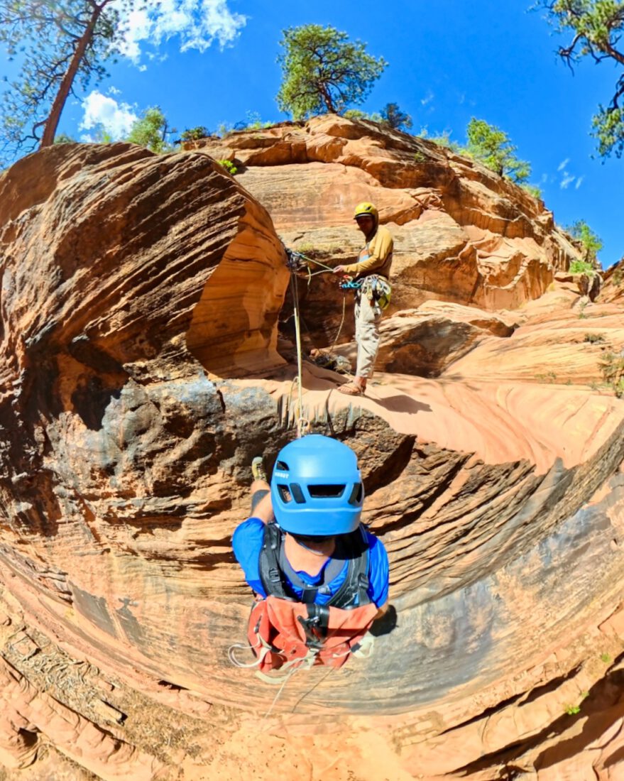 Thomas beim Abseilen im Zion Nationalpark in den USA