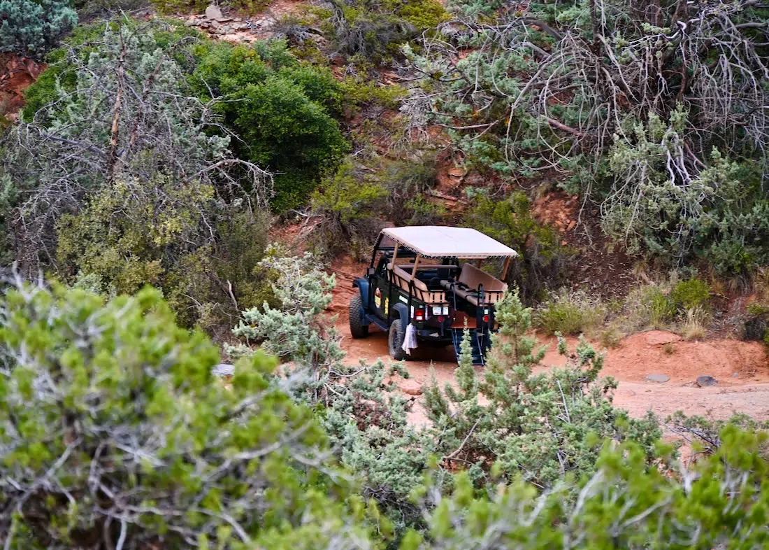 4x4 Jeep von Safari Jeep Tours in Natur