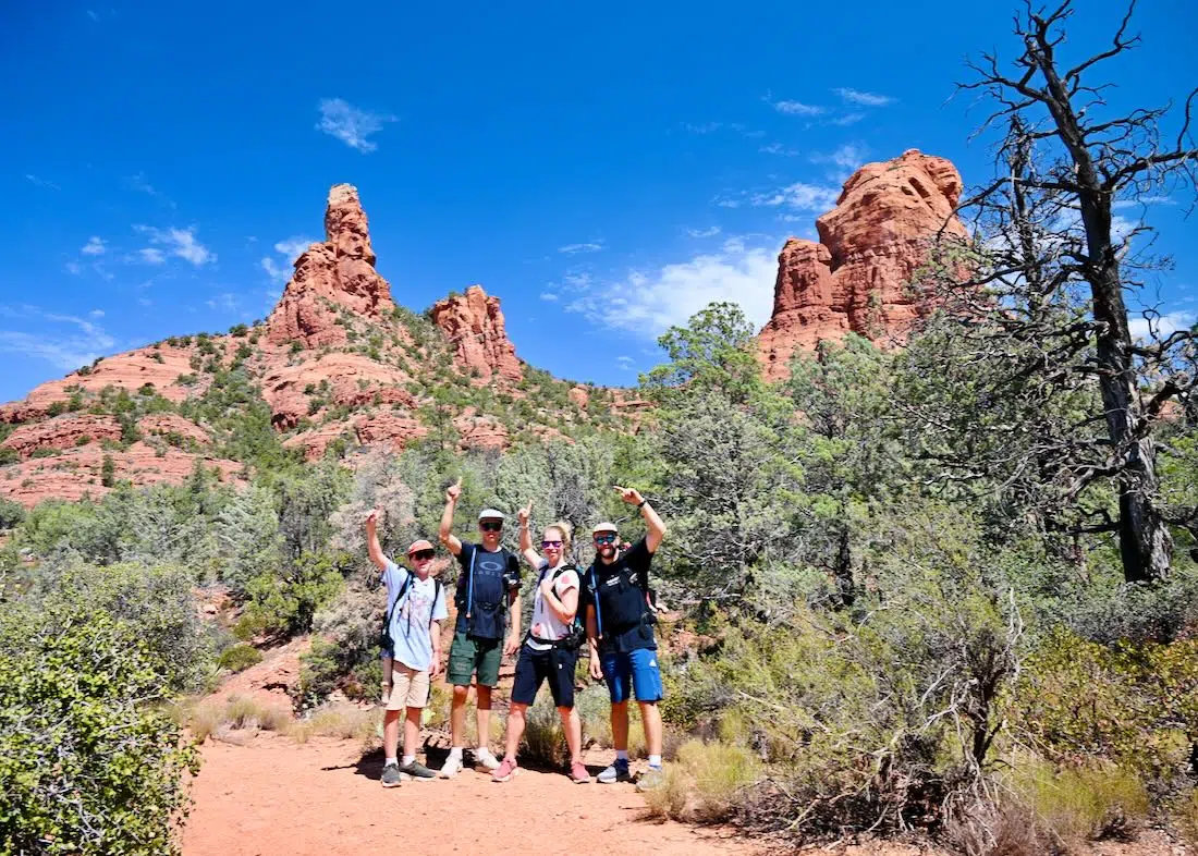 fravely auf Wanderung zu Seven Sacred Pools und Devils Kitchen und Coconino National Forest