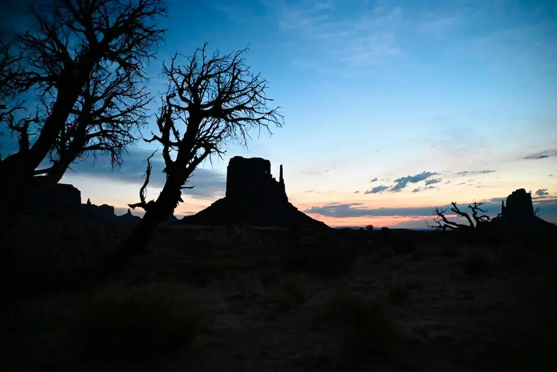 Das Monument Valley bei Dunkelheit