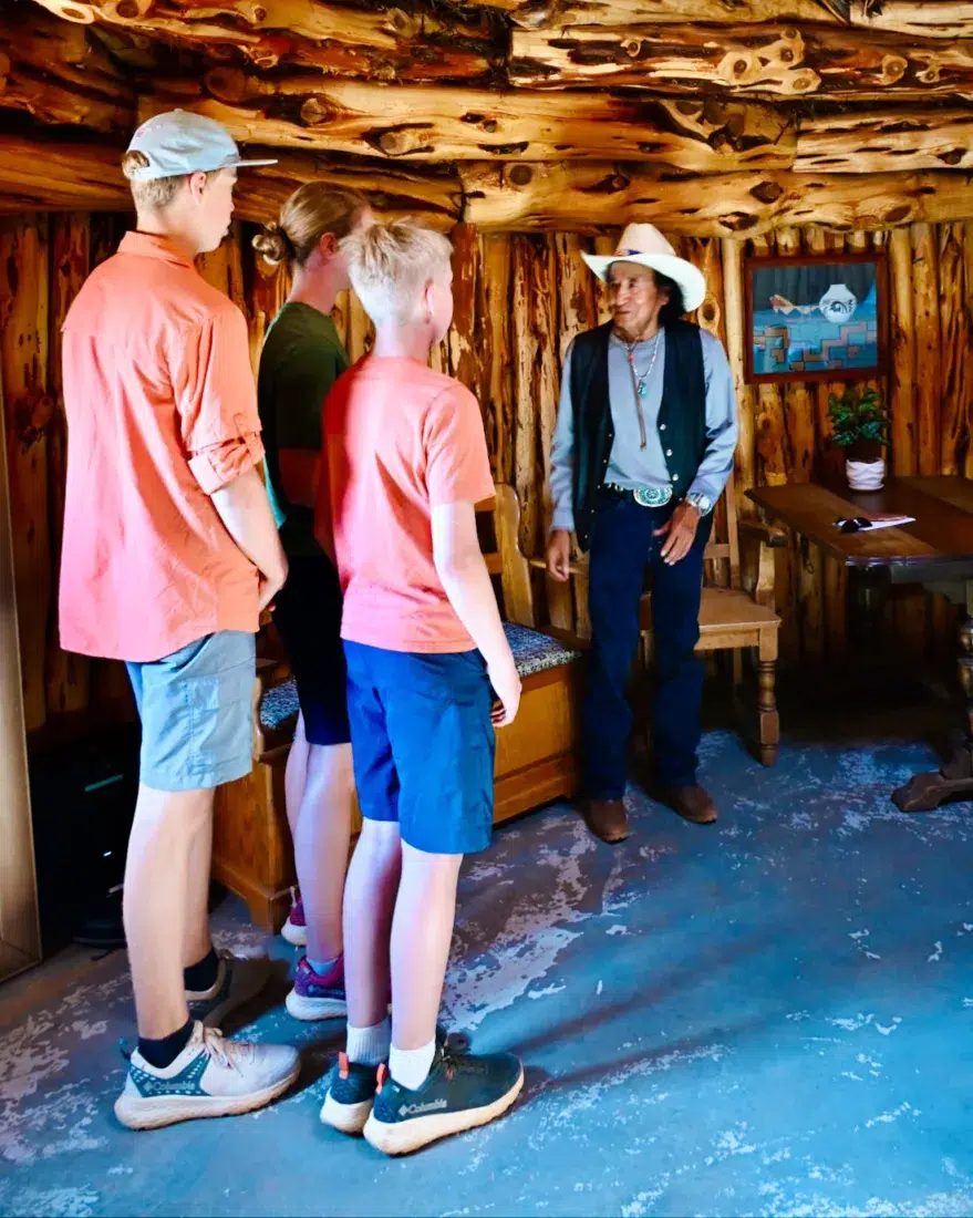 Empfang von Navajo Don im Hogen im Monument Valley