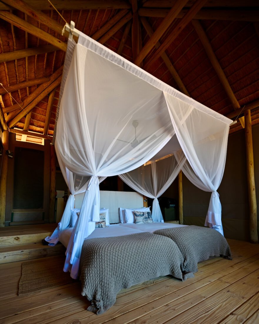 Bett im Damaraland Camp von Wilderness