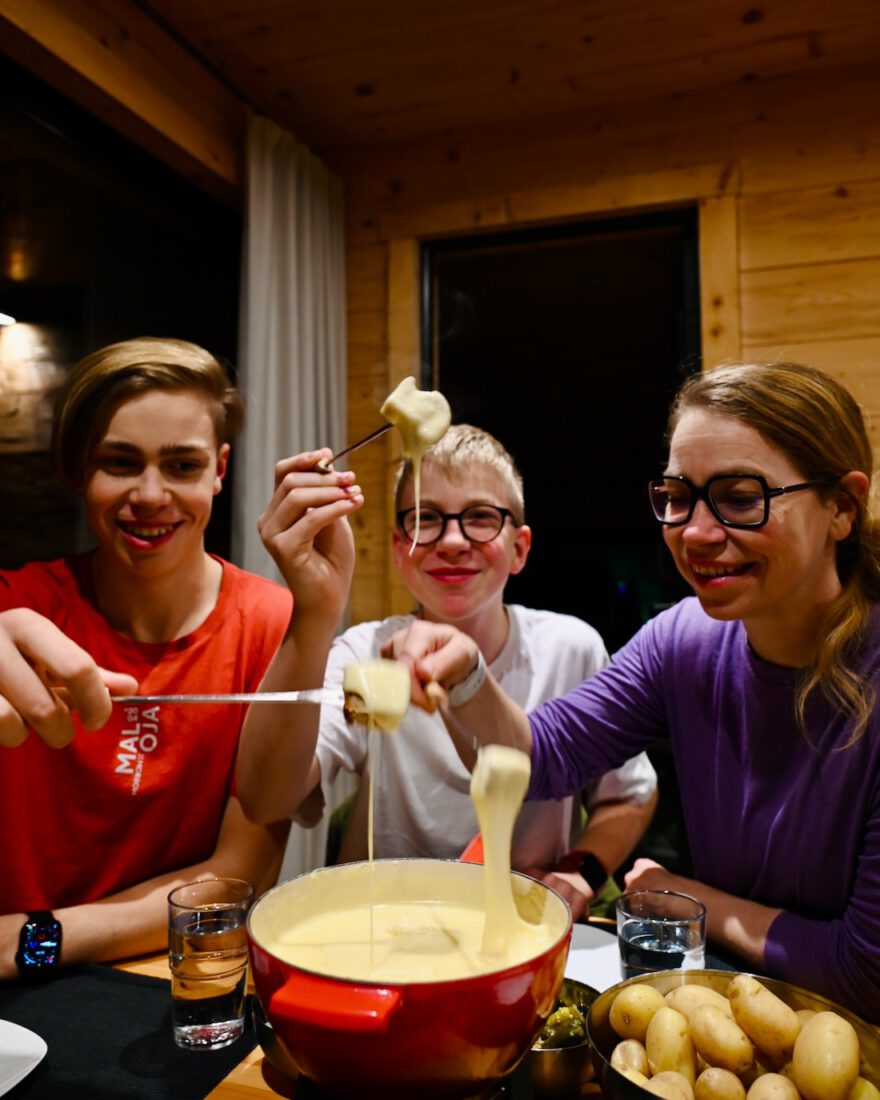 Käsefondue im Hüttenresort Mare im Fichtelgebirge