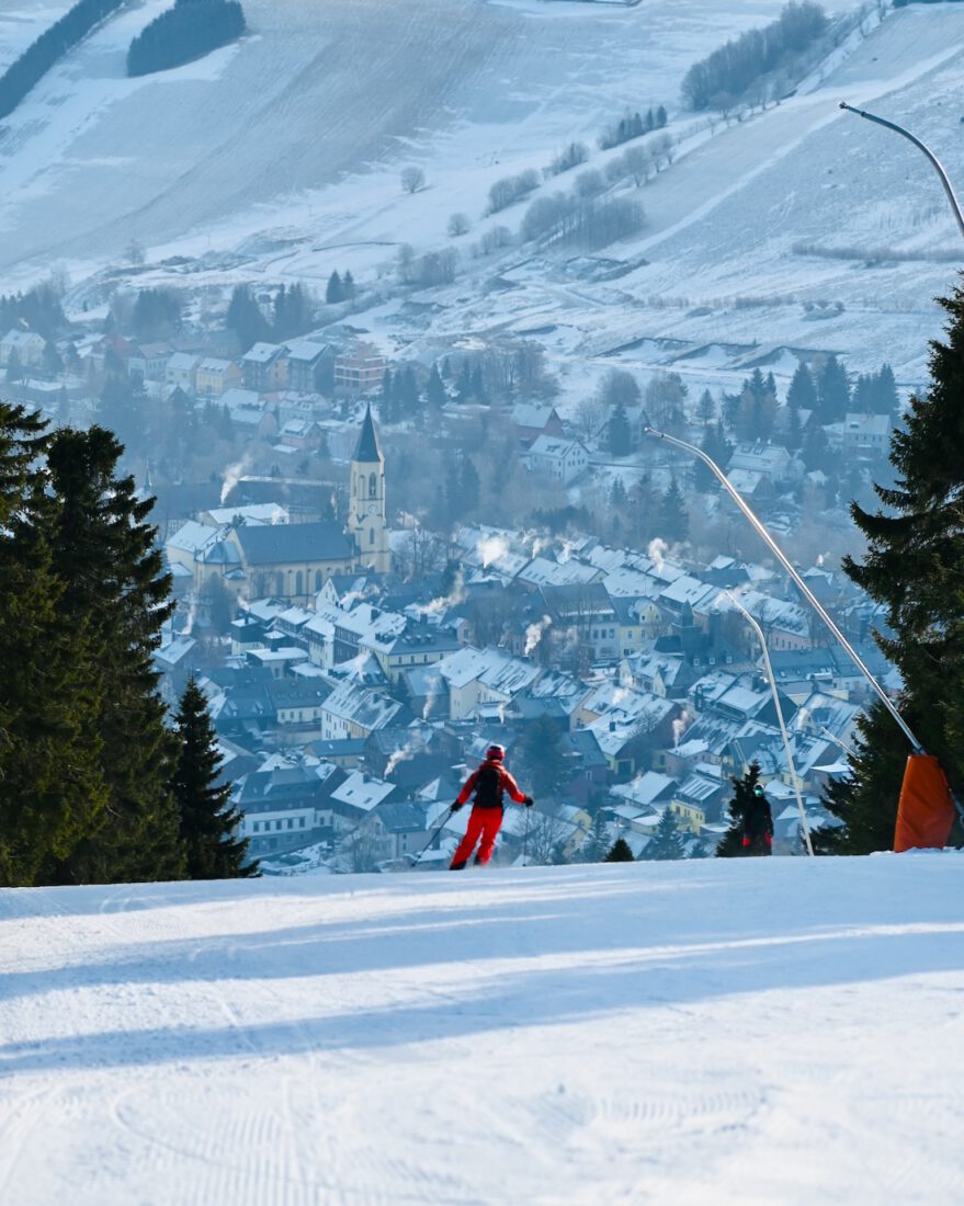 Melanie auf der Skipiste in Oberwiesenthal