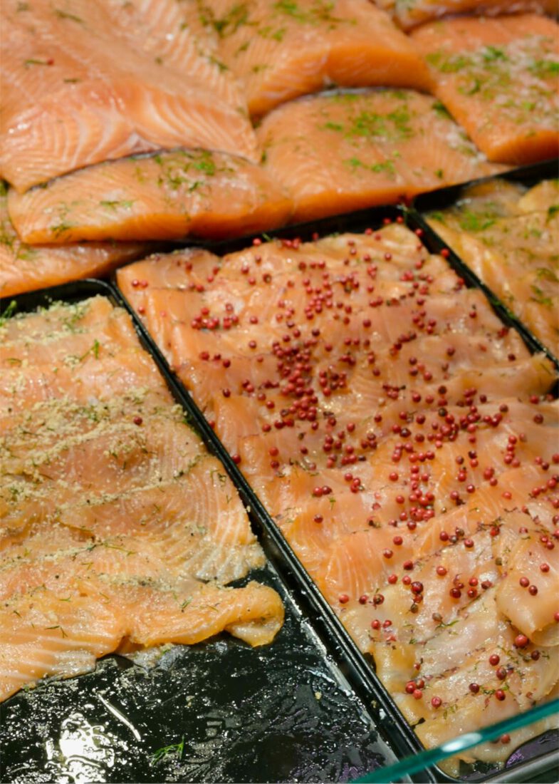Lachs und Fisch in Hakaniemi Markthalle
