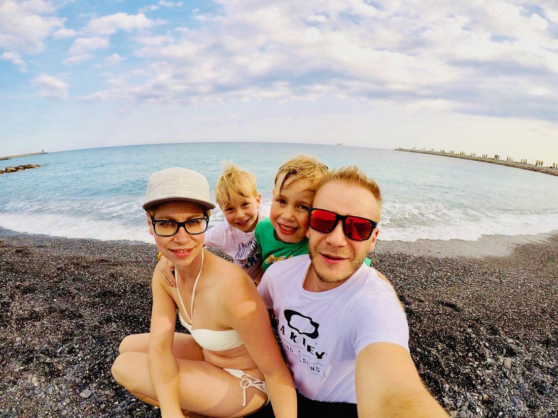 Am Mittelmeer in Imperia in Italien