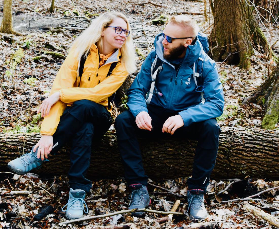 Beyond Nordic - Melanie und Thomas sitzen