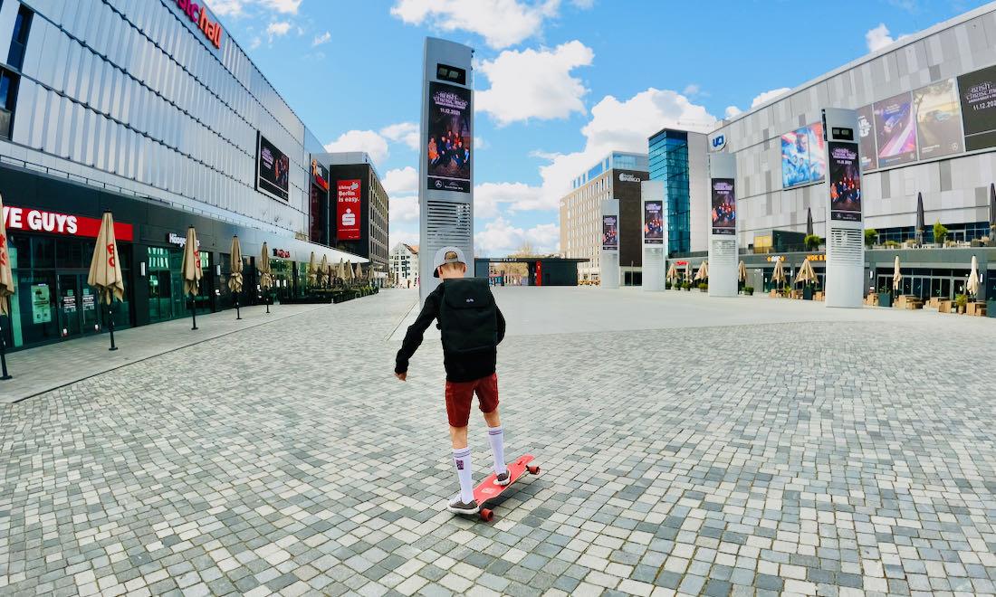 Ela Mo Daypack Flo Stunt Longboard