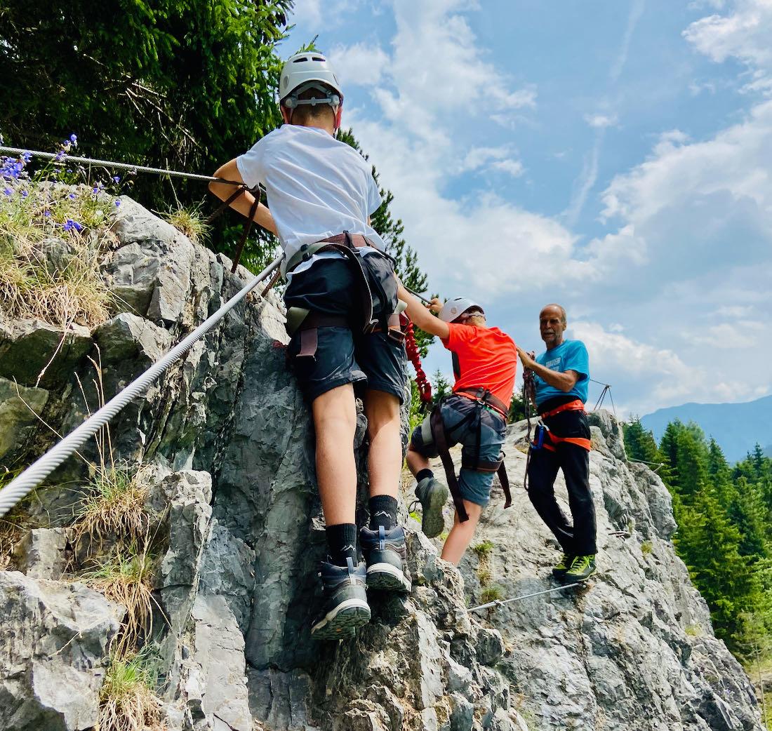 Flo und Ben am Klettersteig