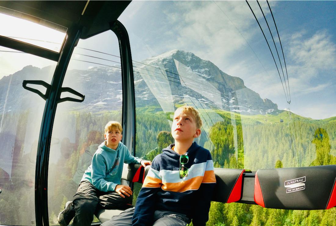 Flo und Ben im Eiger Express