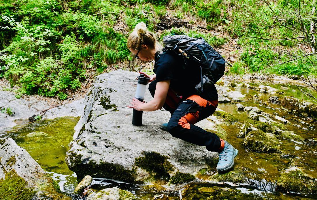 GRAYL GeoPress Flasche und Filter zusammen stecken