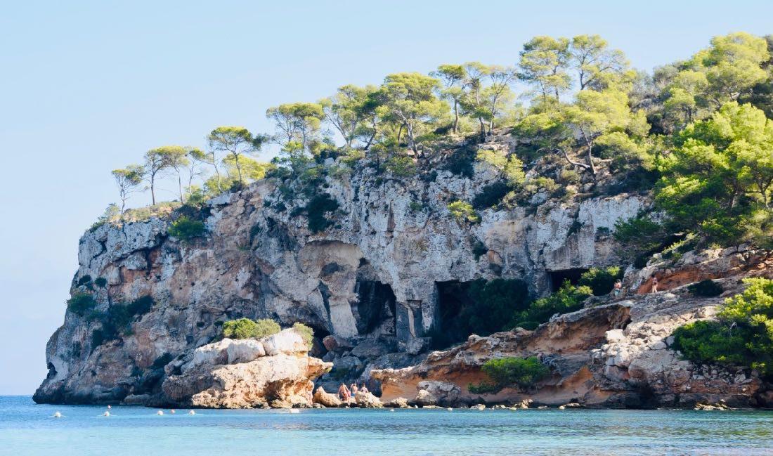 Höhlen von Platja Portals vells auf Mallorca