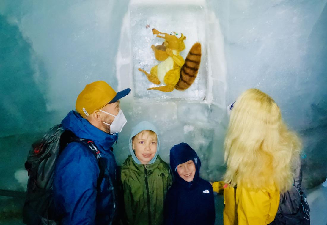 Im Eispalast auf dem Jungsfraujoch