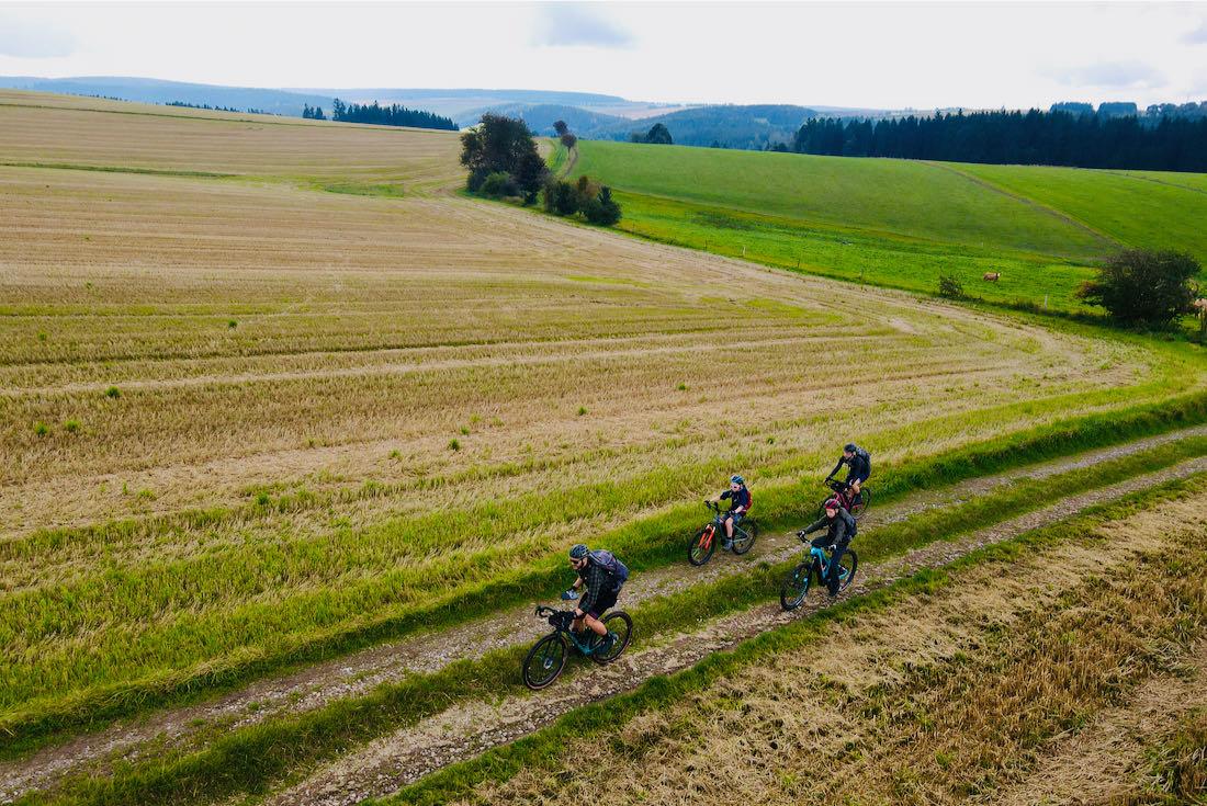 Mit der Drohne über der Blockline