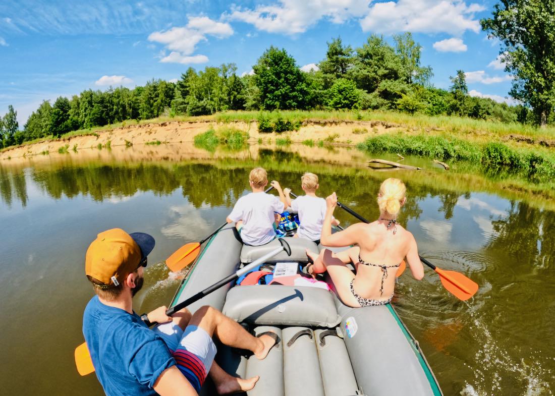 Neiße Tours - Im Schlauchboot