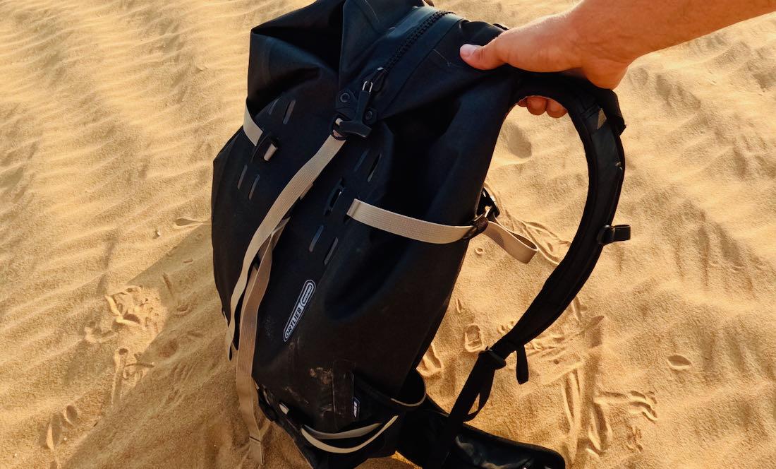 Ortlieb Atrack im Sand