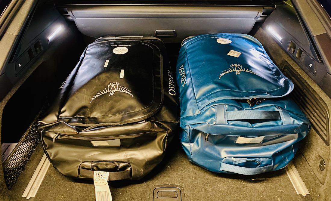 Osprey Transporter im Kofferraum