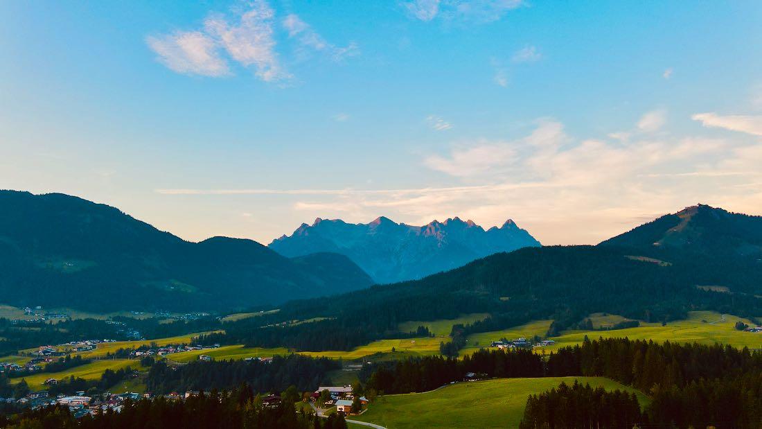 Panorama über dem Pillerseetal mit dem Wilden Kaiser