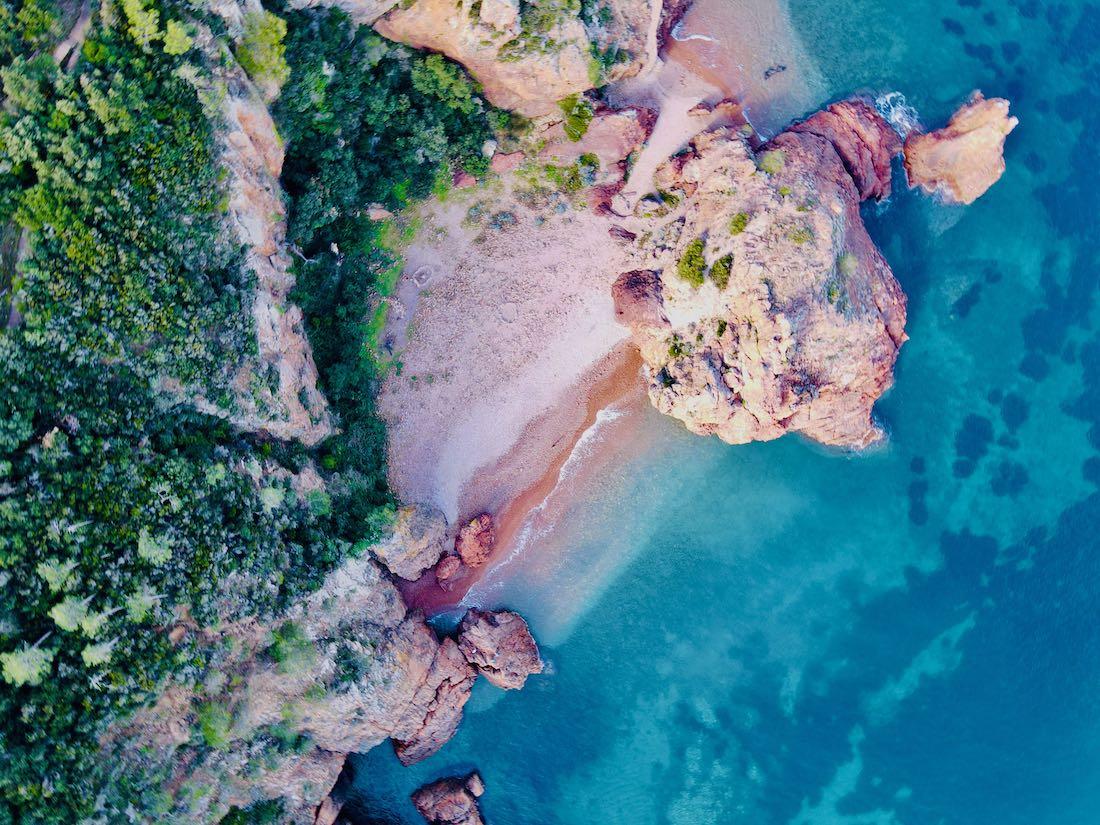 Plage de l'Aiguille aus der Vogelperspektive