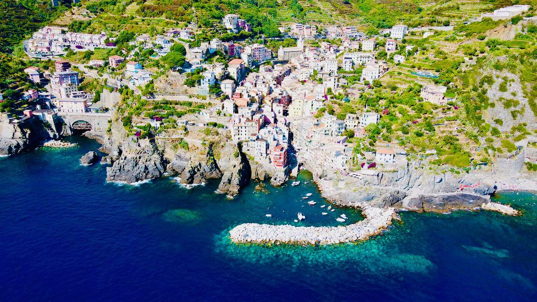 Riomaggiore aus der Luft