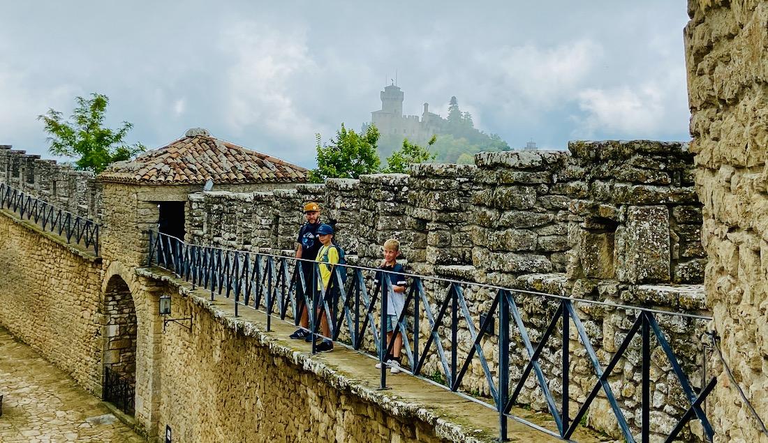 Fravely in San Marino