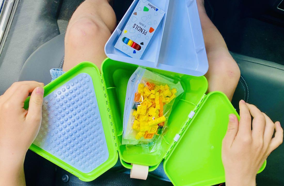 Trunki Teebee mit Bausteinen