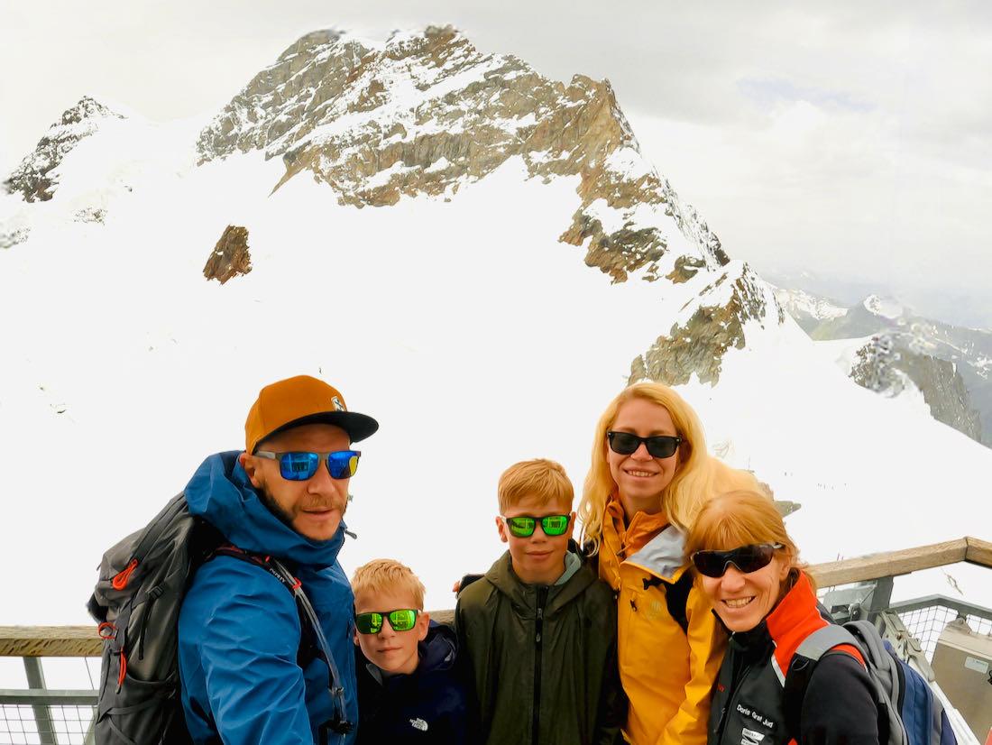 Fravely vor der Jungfrau